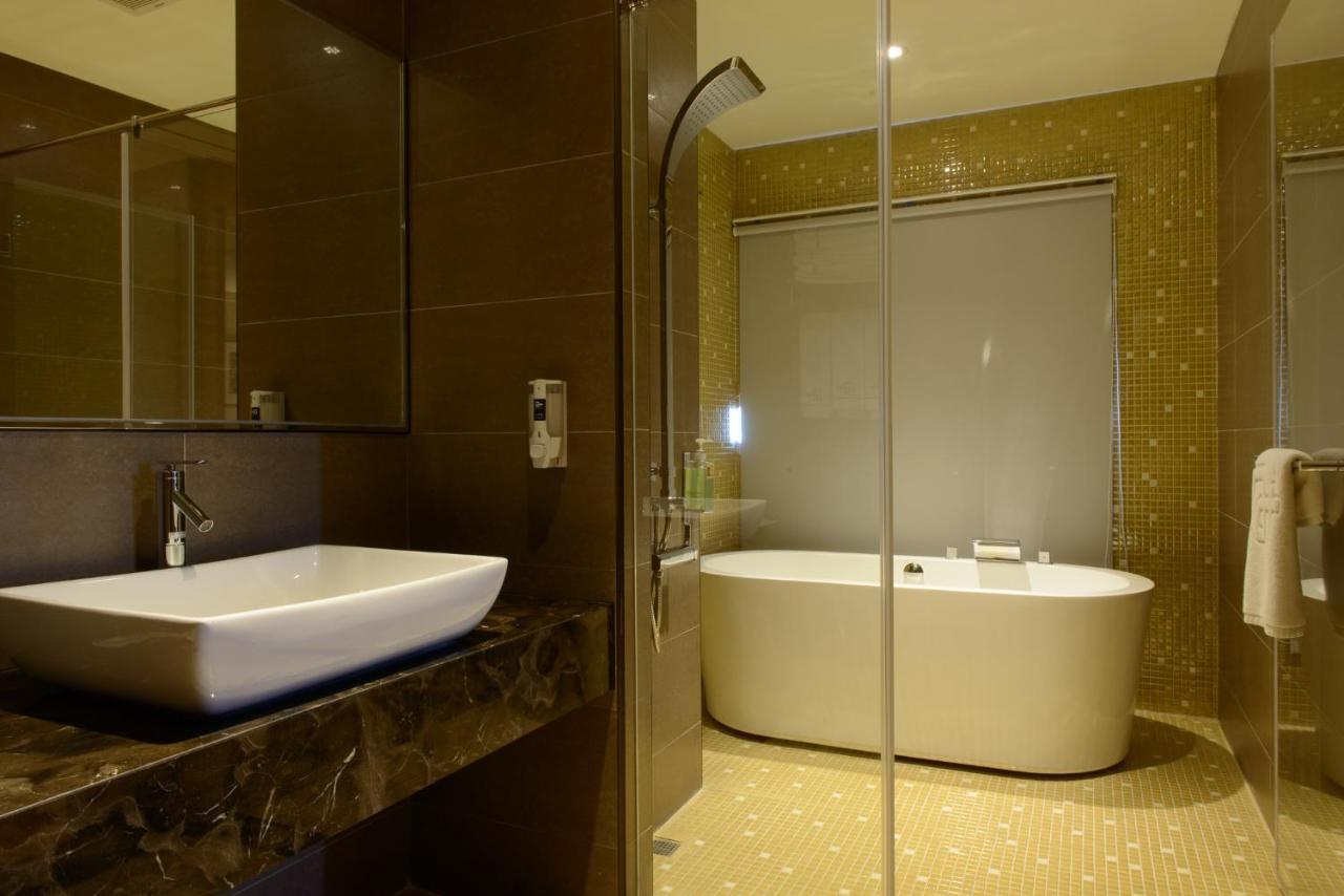 Grand Crystal Hotel Hsinchu Esterno foto