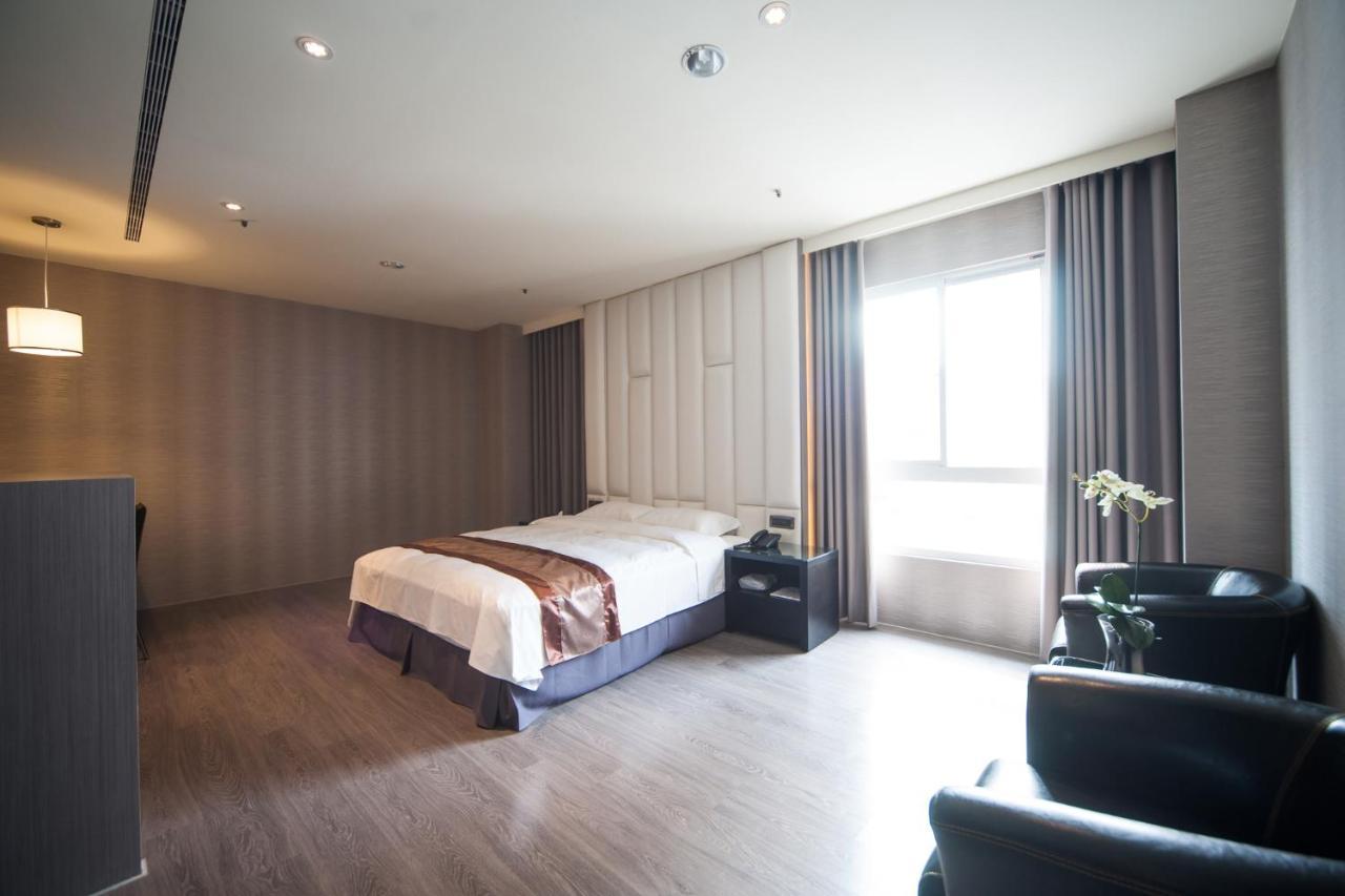 Grand Crystal Hotel Hsinchu Esterno foto